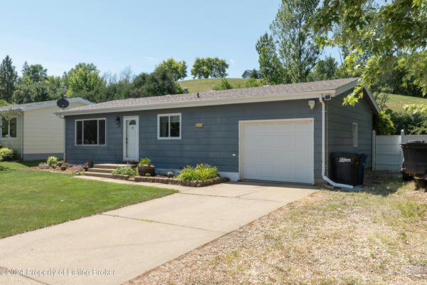 611 7TH AVE E, DICKINSON, ND 58601 - Image 1
