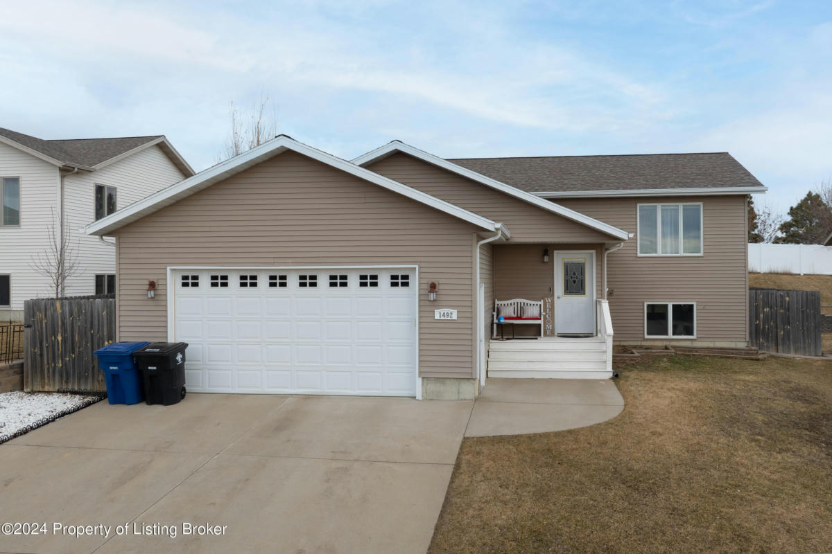 1492 4TH AVE E, DICKINSON, ND 58601, photo 1 of 33