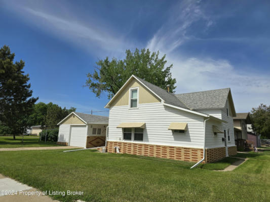 405 1ST ST SW, DICKINSON, ND 58601 - Image 1