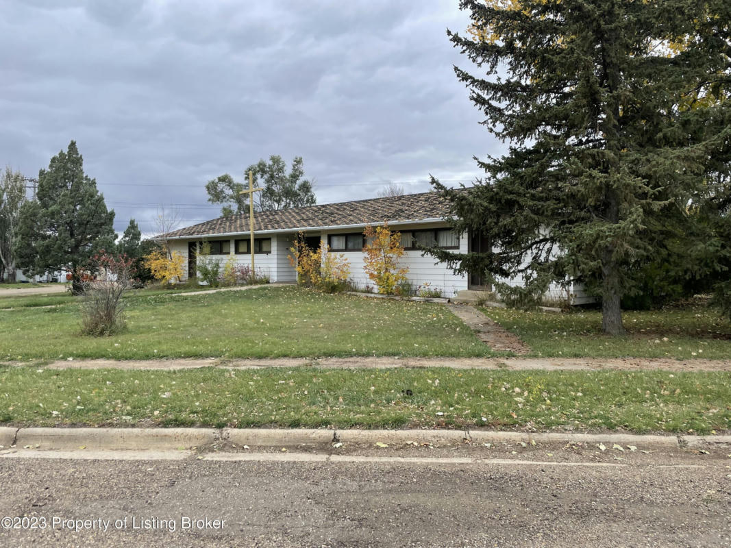 401 1ST AVE E, REEDER, ND 58649, photo 1 of 21