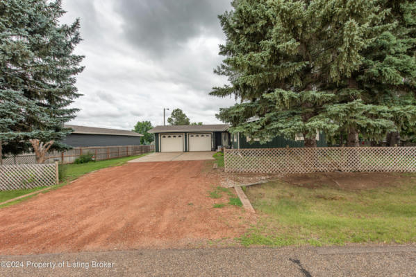 3071 LAKEVIEW DR, DICKINSON, ND 58601 - Image 1