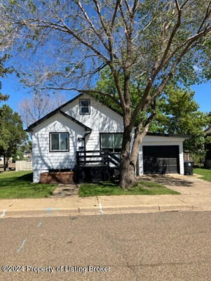 144 9TH AVE W, DICKINSON, ND 58601 - Image 1
